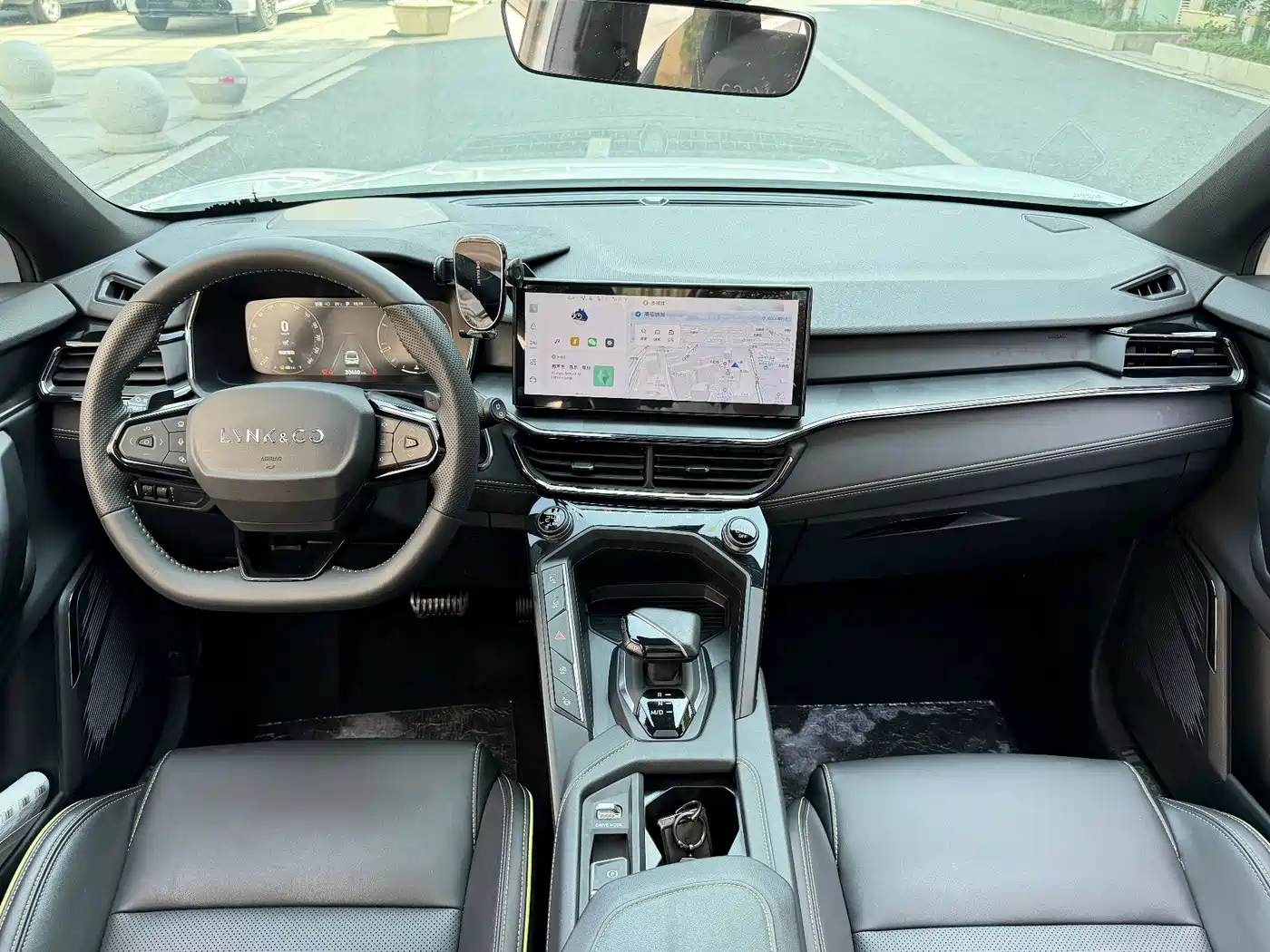 Lynk & Co 06 2023 Remix 1.5T Power Halo фото 10