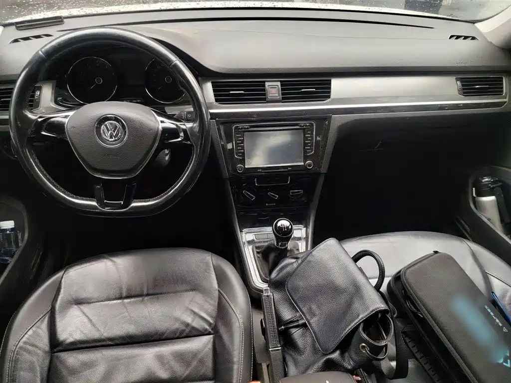 Volkswagen Bora 2016 Model 1.6L Manual Comfort фото 6