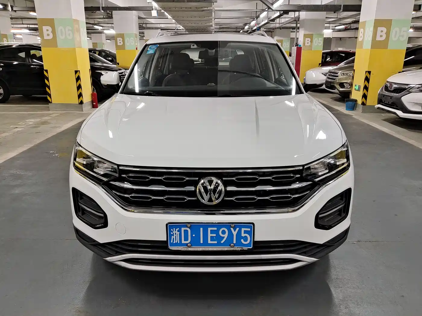 Volkswagen Tayron 2019 330TSI 2WD Luxury China VI фото 2