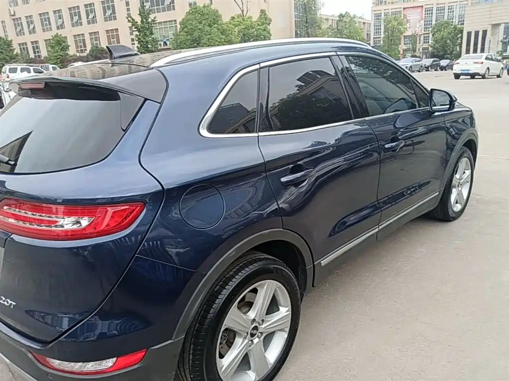 Lincoln MKC 2018 2017 2.0T 2WD Exclusive Edition