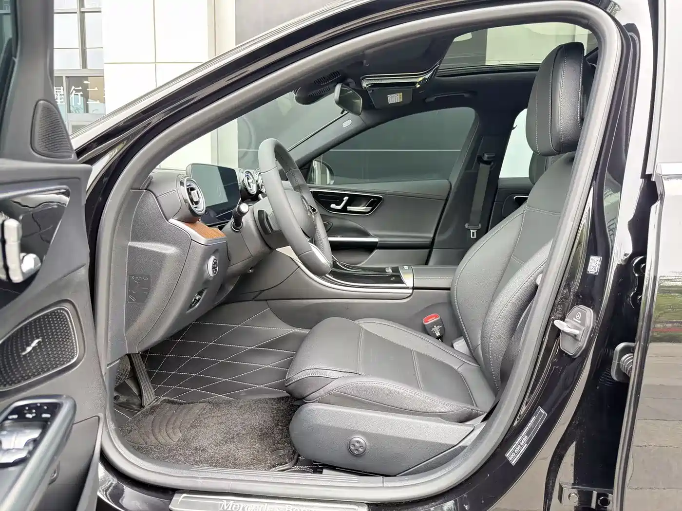 Mercedes-Benz C-Class 2025 C 260 L фото 18