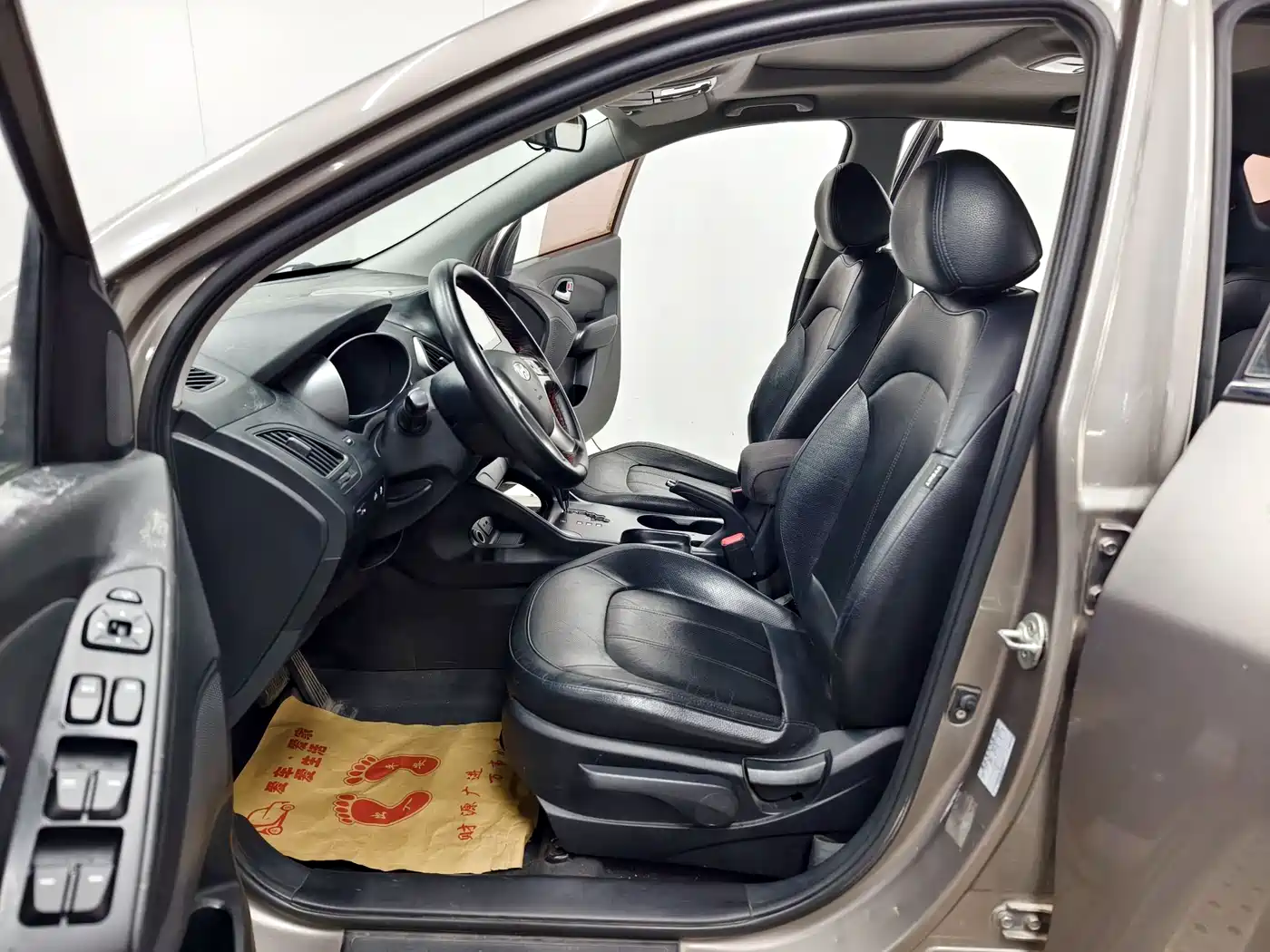 Hyundai Beijing Hyundai ix35 2012 2.0L Automatic 2WD GLS Elite фото 11