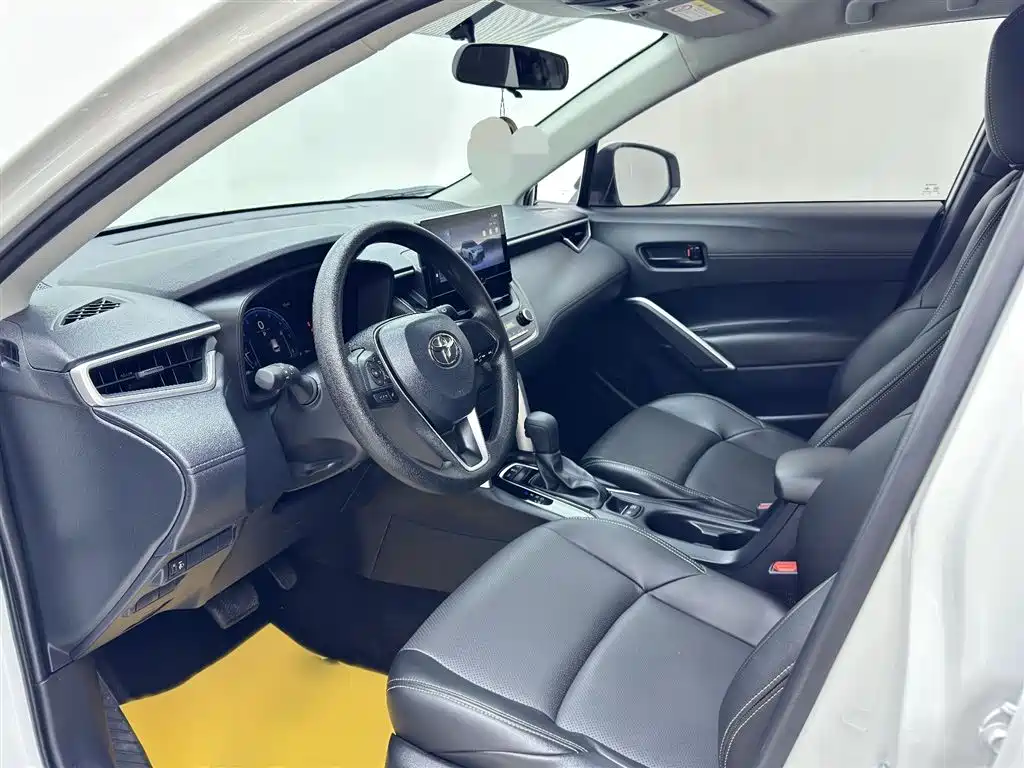 Toyota Frontlander 2024 2.0L CVT Elite Edition фото 19