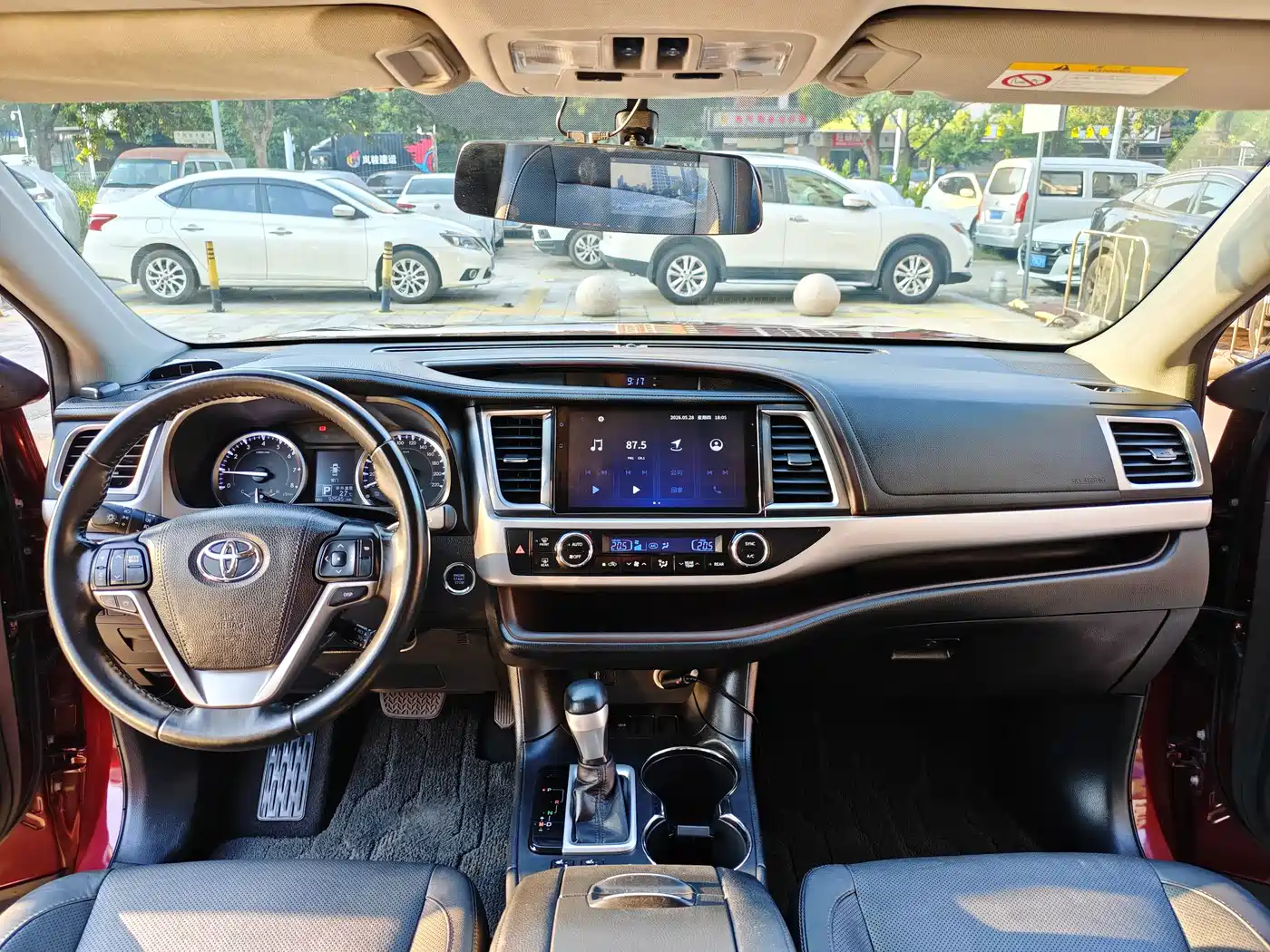 Toyota Highlander 2015 2.0T FWD Luxury Edition 7-seater фото 8