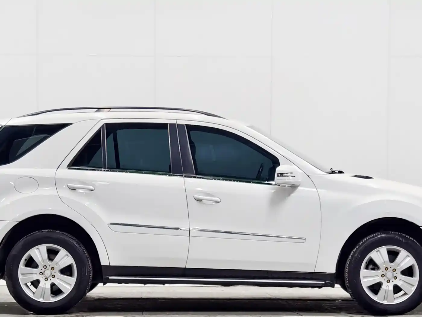 Mercedes-Benz M-Class 2010 ML 300 4MATIC фото 8
