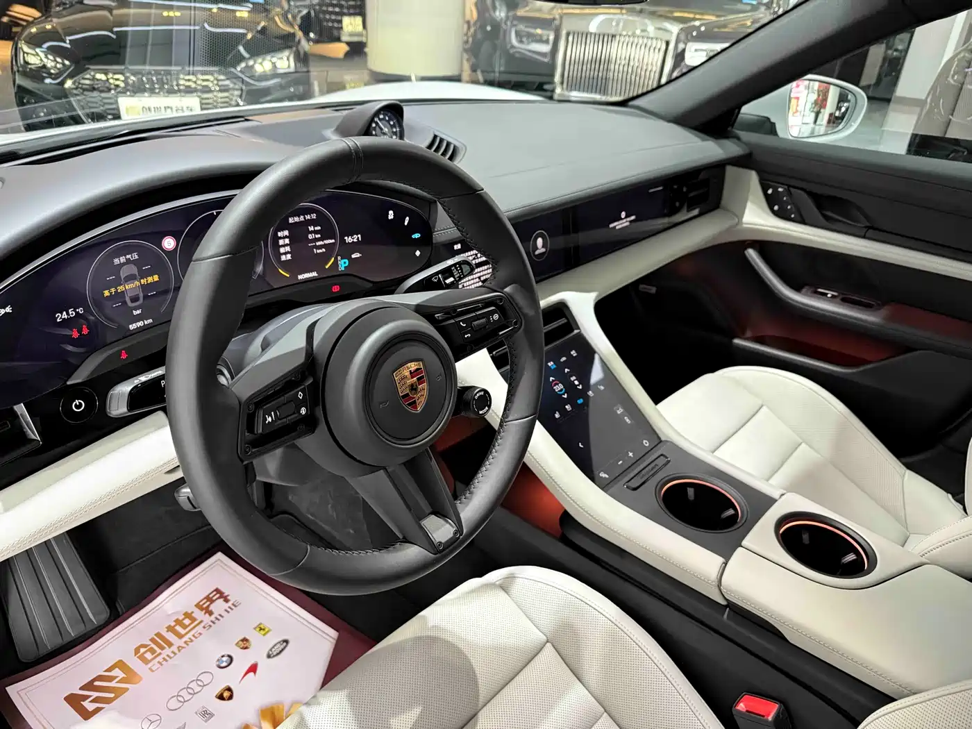 Porsche Taycan 2022 Taycan фото 14