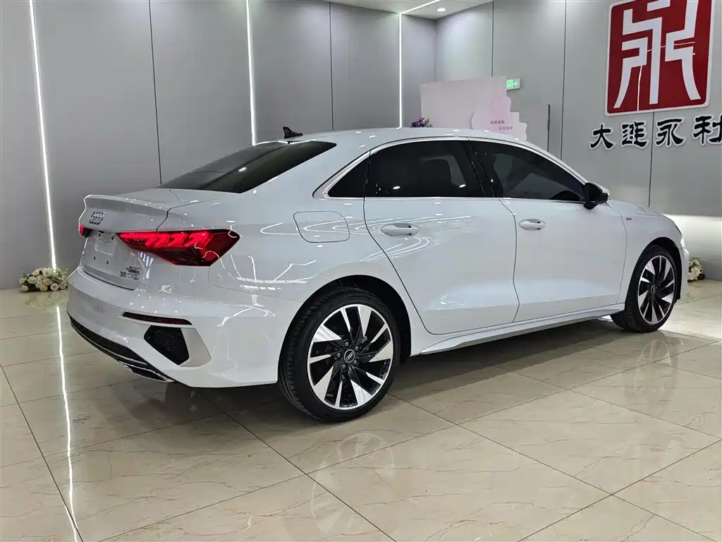 Audi A3 2023 Facelift A3L Limousine 35 TFSI Fashion Sport фото 6