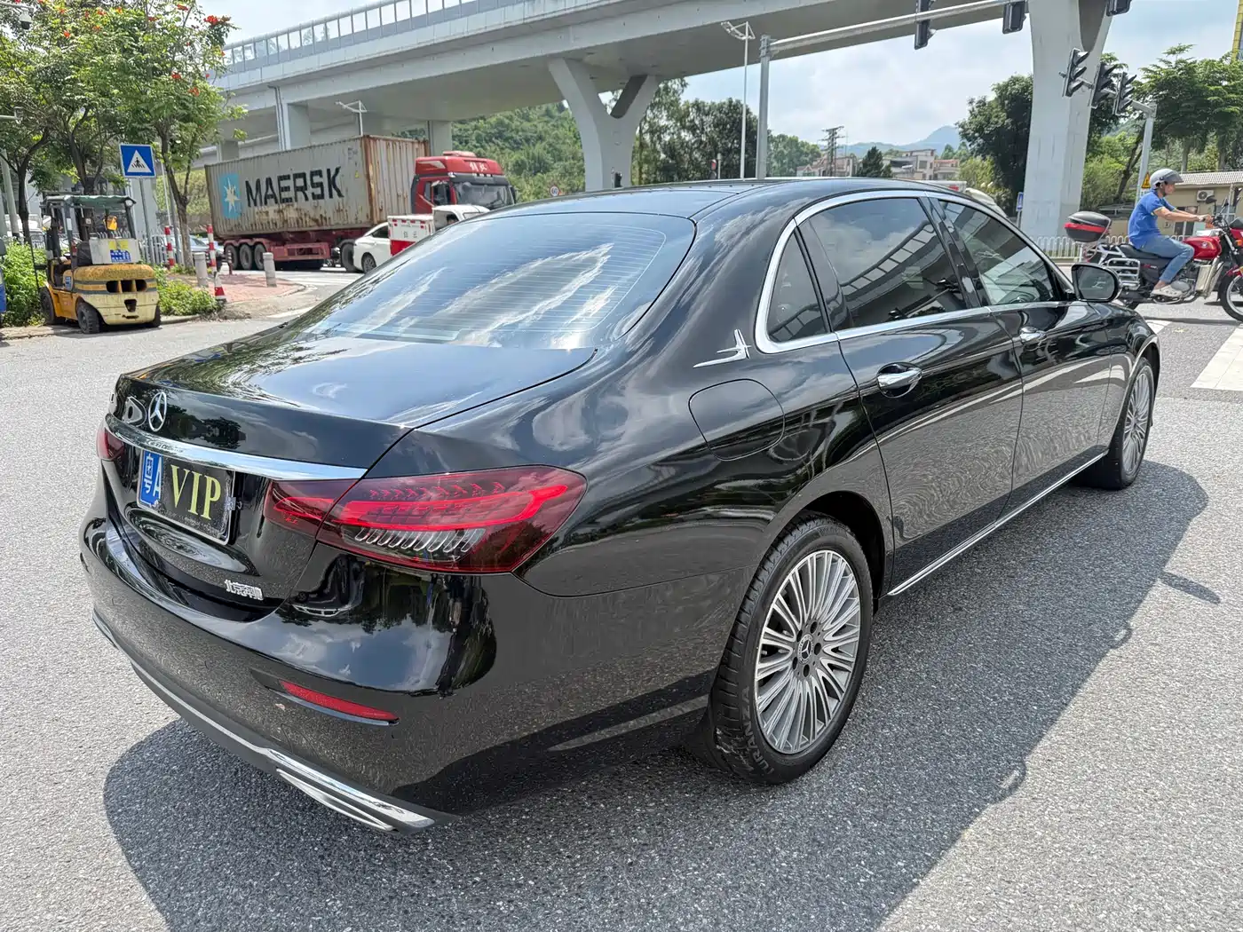 Mercedes-Benz E-Class 2022 Second Facelift E 300 L Luxury фото 5
