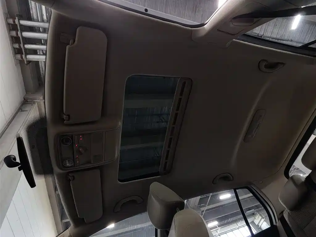 Volkswagen Golf 2012 1.6 Automatic Comfort Type фото 14