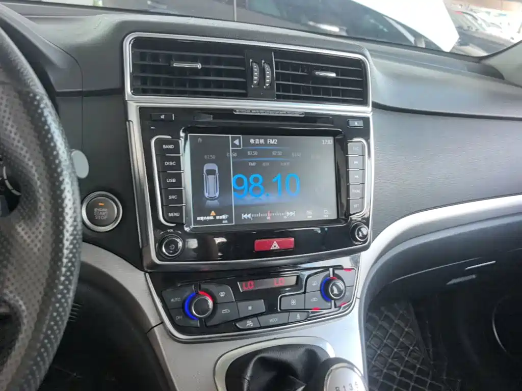 Фото 13 - Haval M6