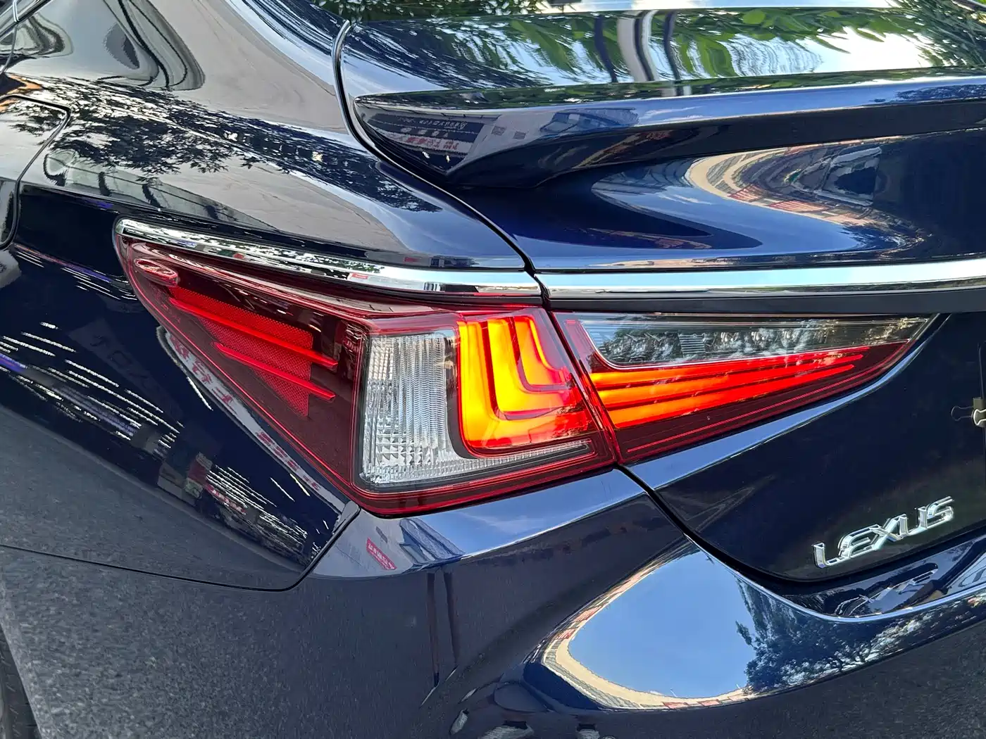 Lexus ES 2018 300h Executive Edition China V фото 15