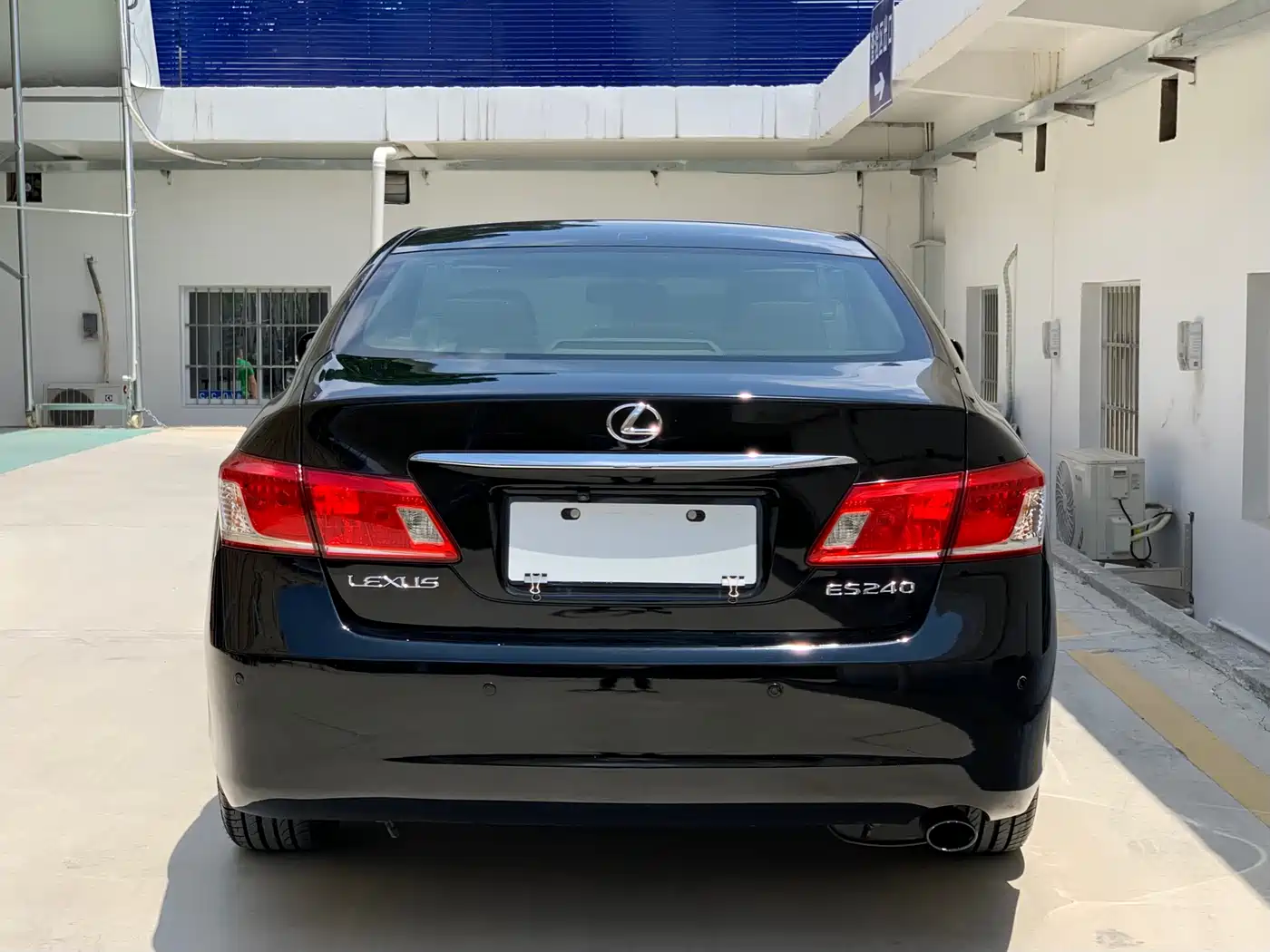 Lexus ES 2012 240 Special Limited Edition фото 12