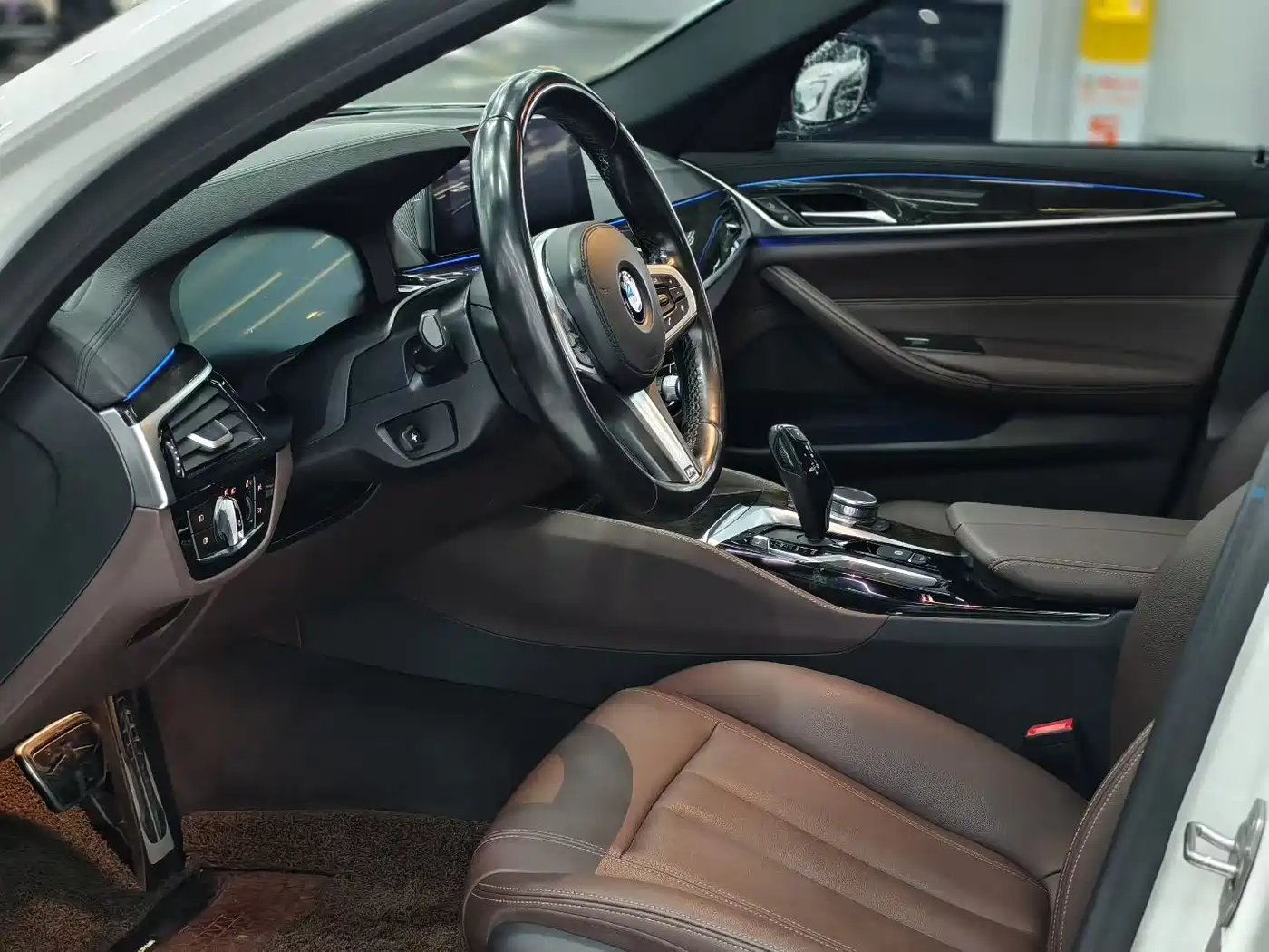 BMW 5 Series 2019 525Li M Sport Package фото 7