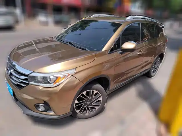 GAC Trumpchi Trumpchi GS4 2015 200T G-DCT Elite Edition — фото 1