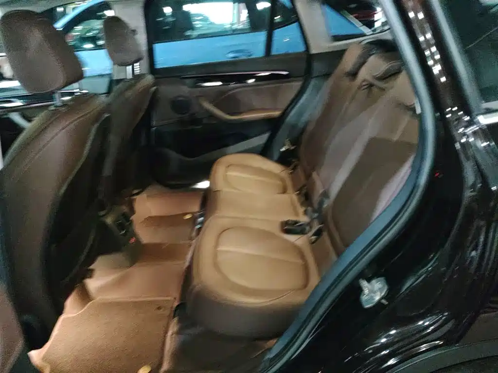 BMW X1 2020 sDrive20Li Premium Edition фото 17