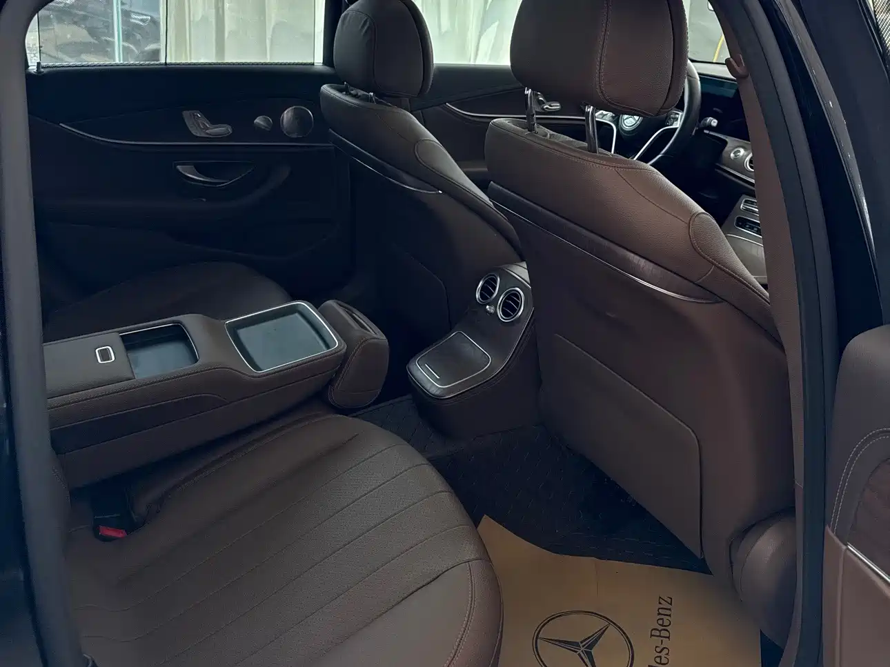 Mercedes-Benz E-Class 2021 E 300 L Luxury фото 8