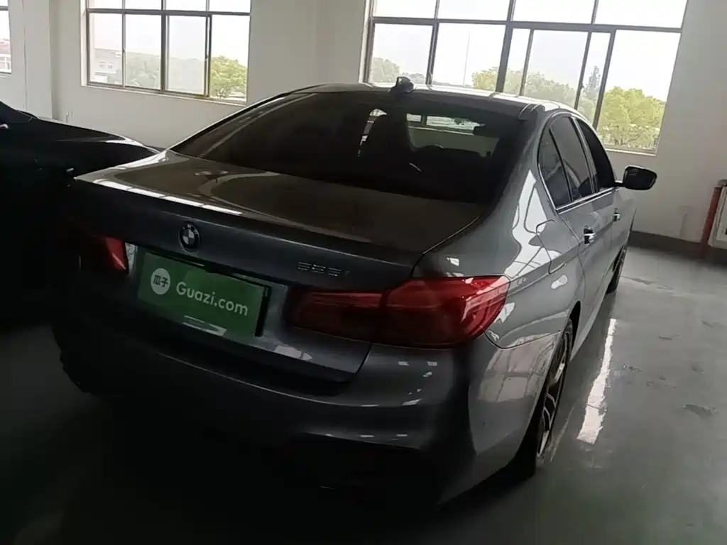 Фото 5 - BMW 5 Series (Import)