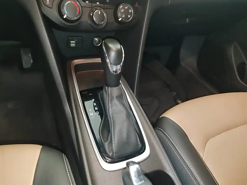 Chevrolet Monza 2020 320 Auto Comfort Edition фото 14