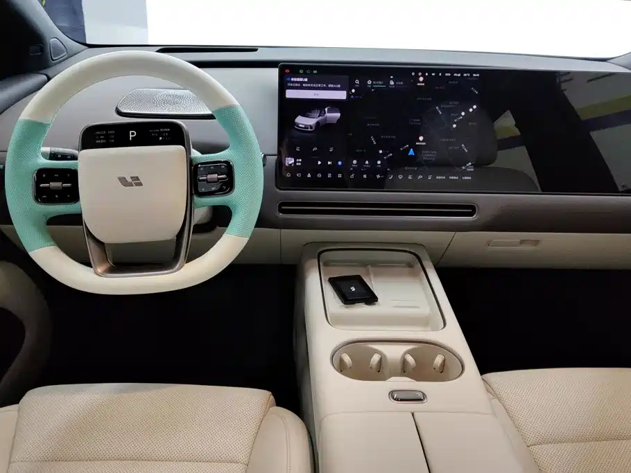 Li Auto i6 2025 2025 2WD Base Model