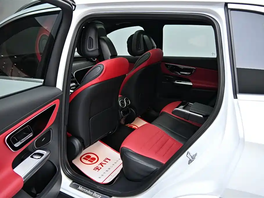 Mercedes-Benz GLC 2023 GLC 300 L 4MATIC Sport 5-Seater фото 13