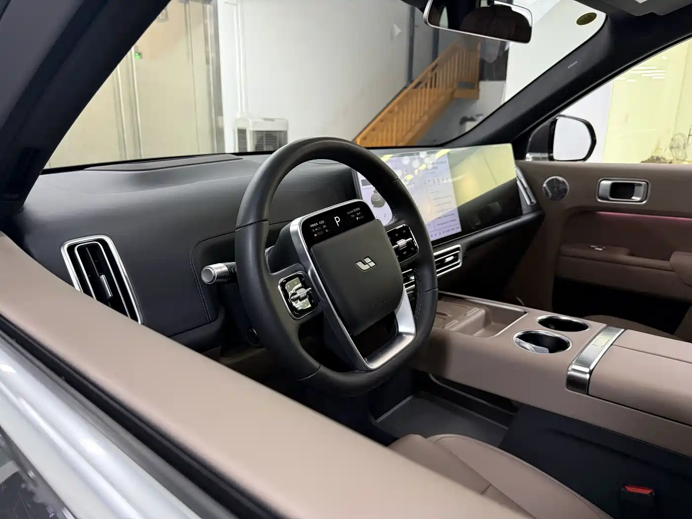 Li Auto Li L8 2025 2025 Ultra Smart Renewal Edition
