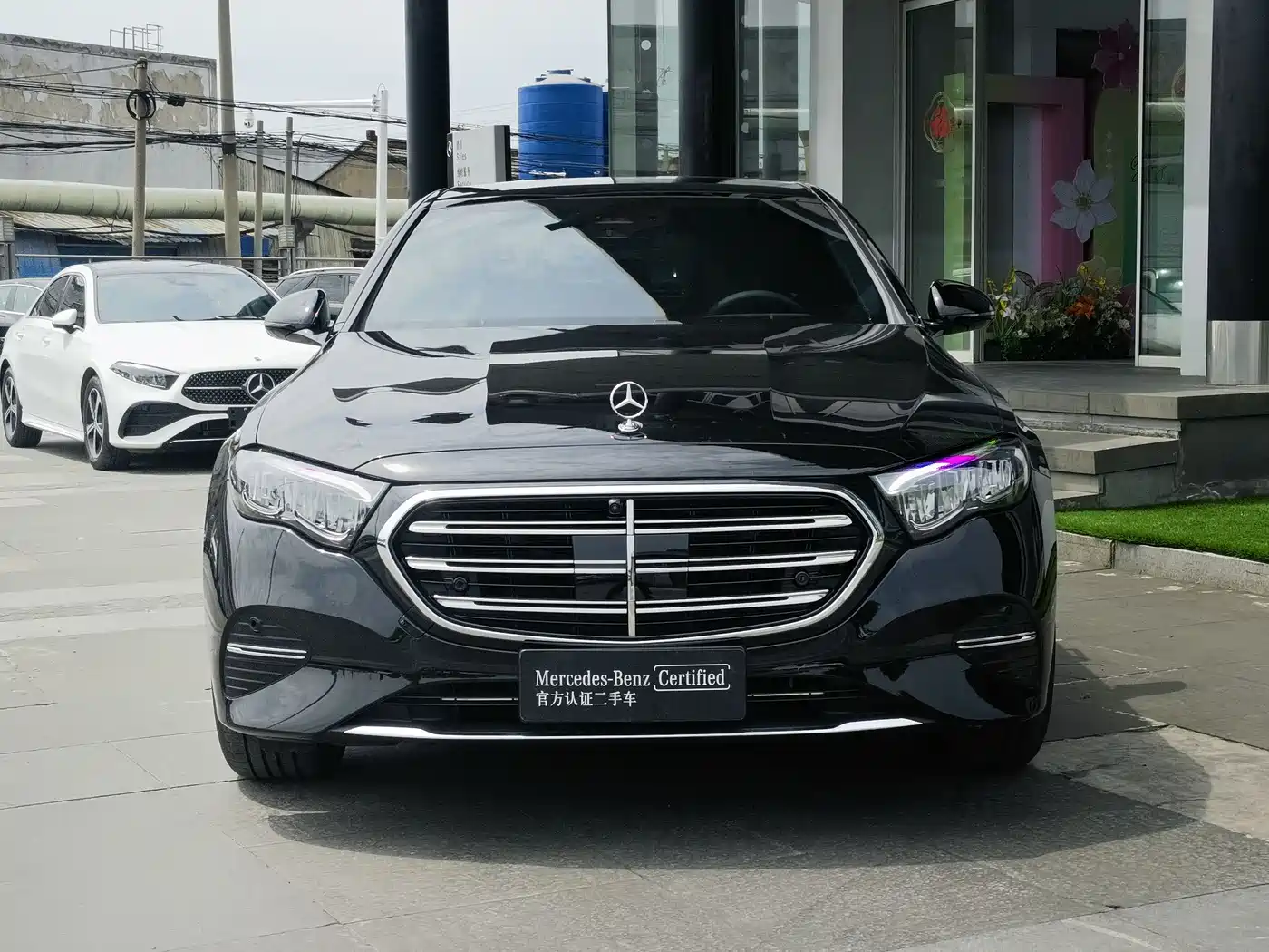 MERCEDES-BENZ E CLASS