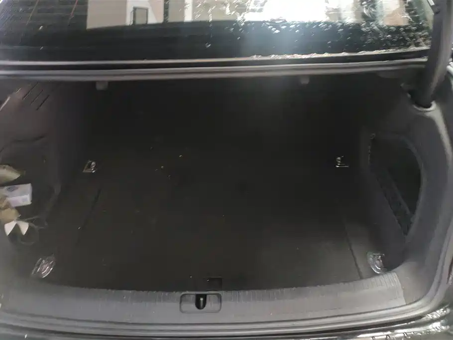 Audi A4L 2017 Plus 40 TFSI Style фото 4