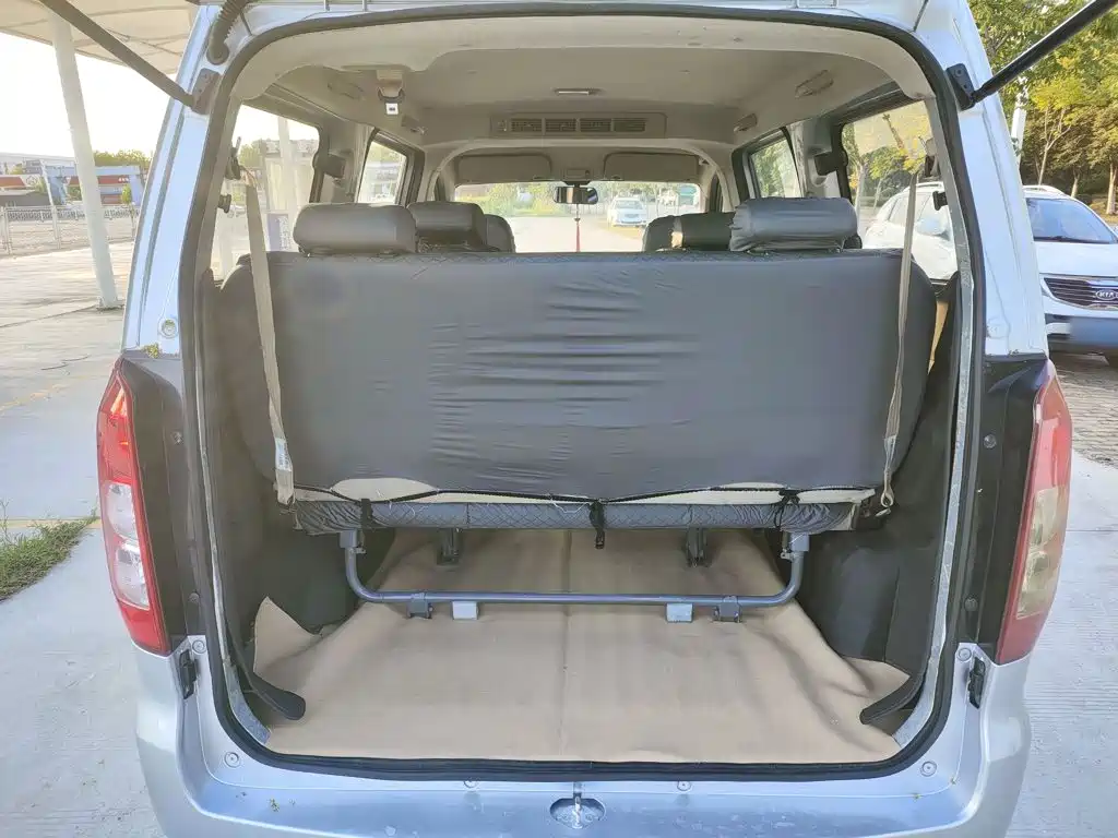 صورة 19 - Wuling Motors Wuling Hongguang V