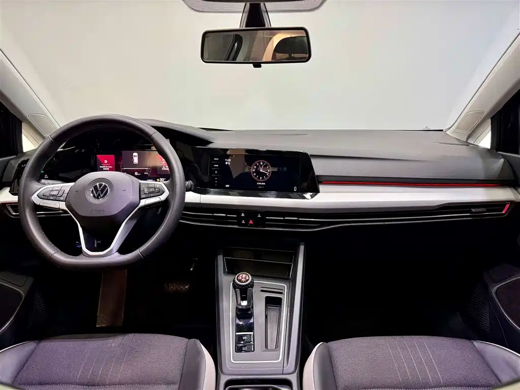 Volkswagen Golf 2023 Facelift 280TSI DSG Pro фото 14
