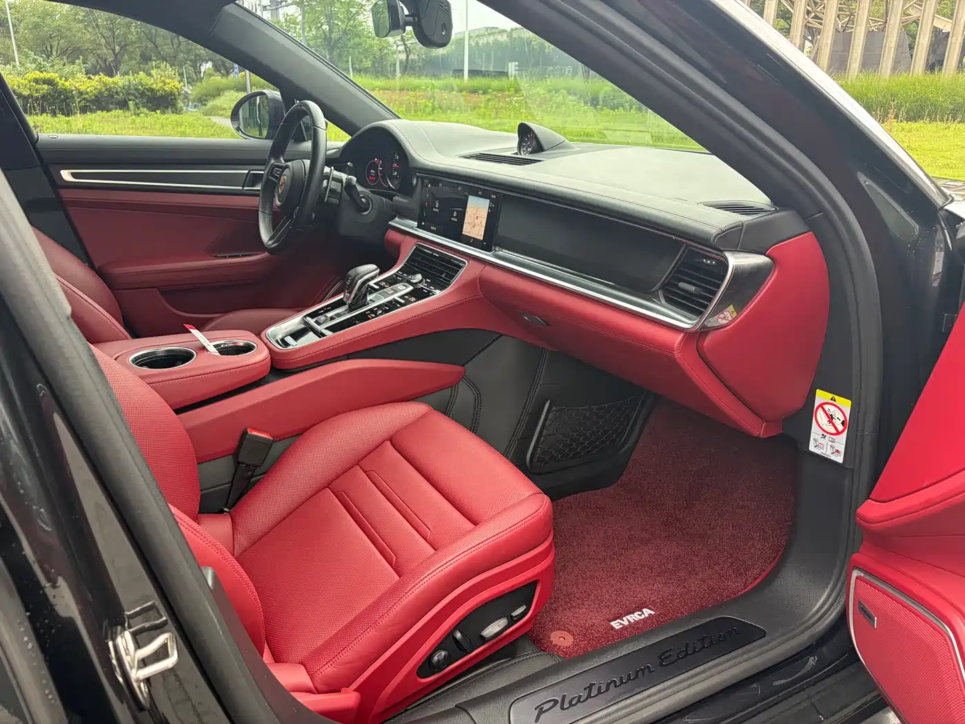 Porsche Panamera 2023 Panamera 2.9T Platinum Edition фото 15