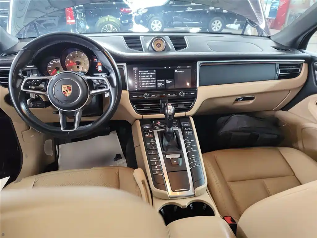 Porsche Macan 2018 Macan 2.0T фото 10