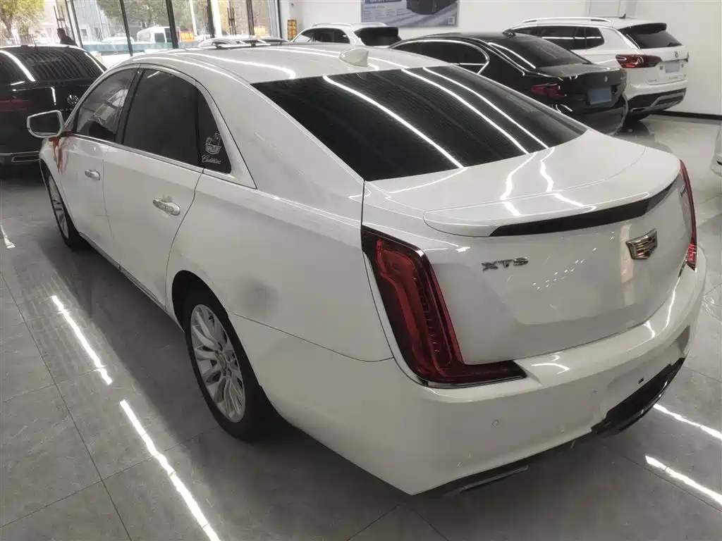 Cadillac XTS 2018 28T Elite фото 5