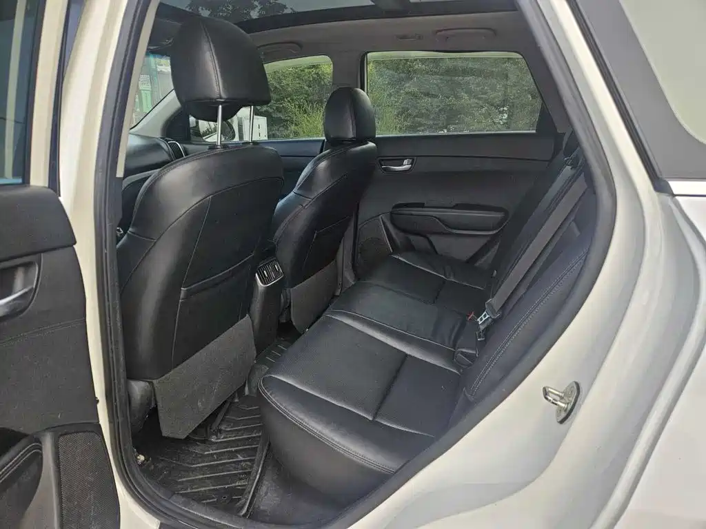 Kia KX3 2015 2015 2.0L Automatic 2WD DLX