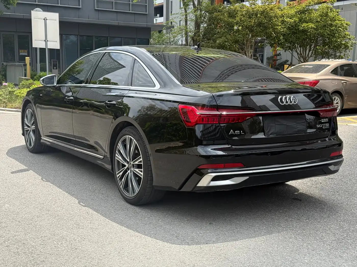 Audi A6L 2024 45 TFSI Premium Dynamic фото 28