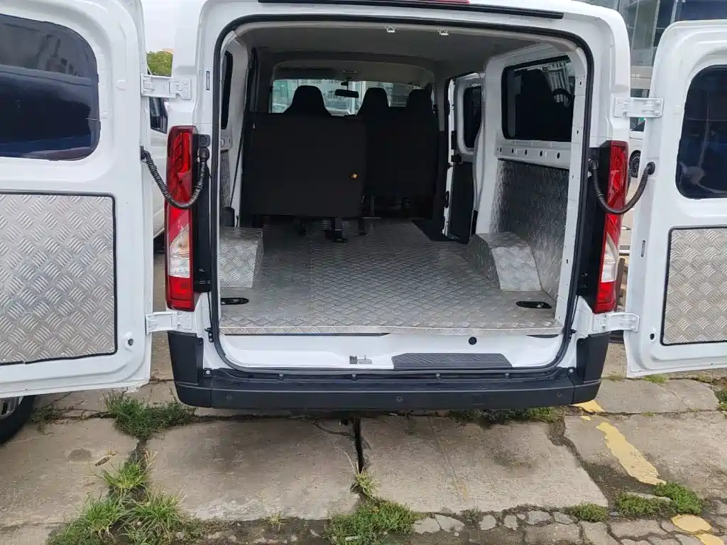 Jiangling E-Fushun 2026 2025 Clear Window Version 41.86kWh Short Wheelbase Low Roof