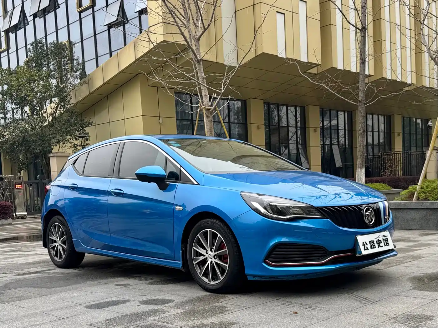 Buick Verano 2016 Hatchback GS 20T DCT Passion Sport фото 8
