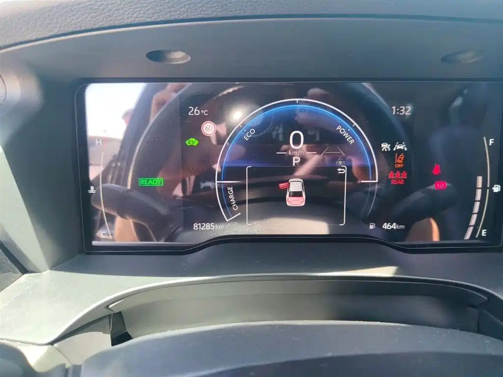 Toyota Camry 2024 Hybrid 2.0HGVP Luxury Edition фото 8
