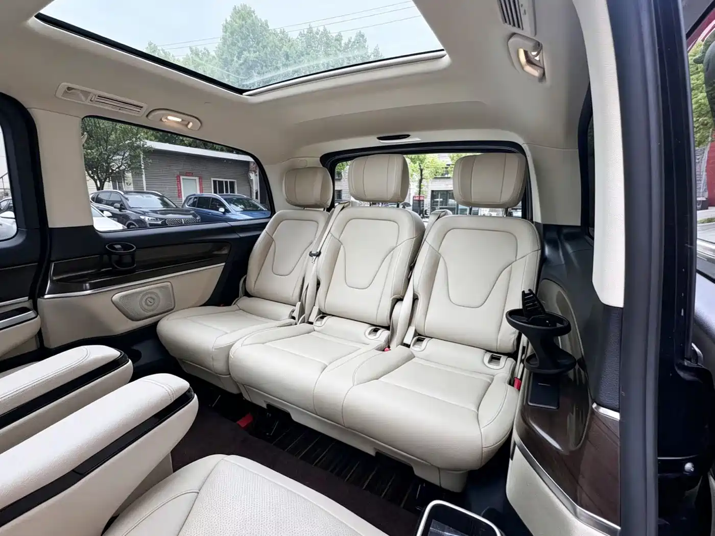 MERCEDES-BENZ V-CLASS