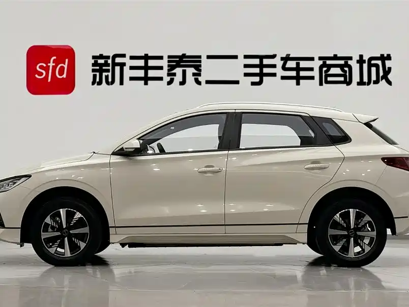 BYD E2