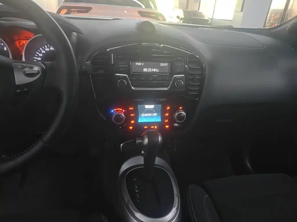 Infiniti ESQ 2017 2014 1.6L Free Edition