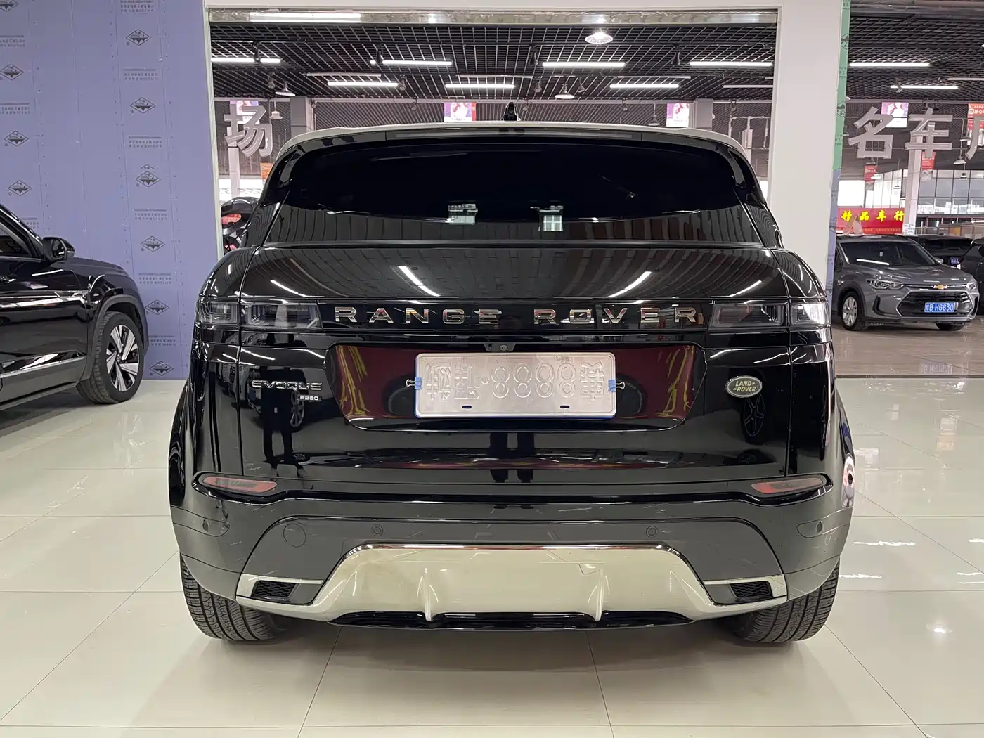 Land Rover Range Rover Evoque 2021 Range Rover Evoque L 249PS R-Dynamic First Edition Launch Edition фото 3