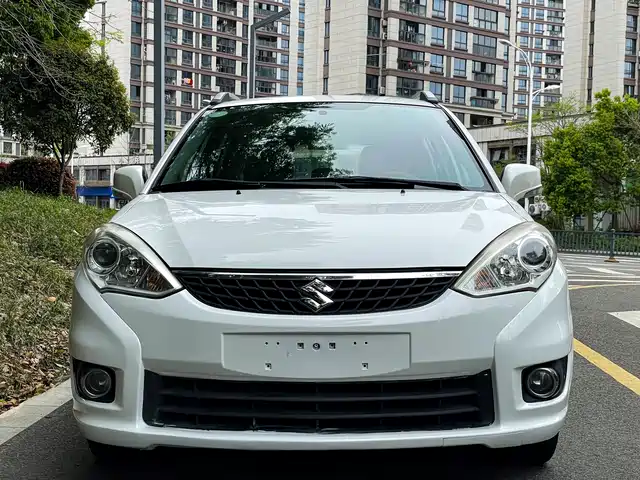 SUZUKI LIANA A6