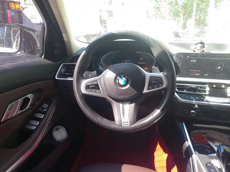 BMW 3 Series 2022 325i M Sport Shadow Edition фото 15