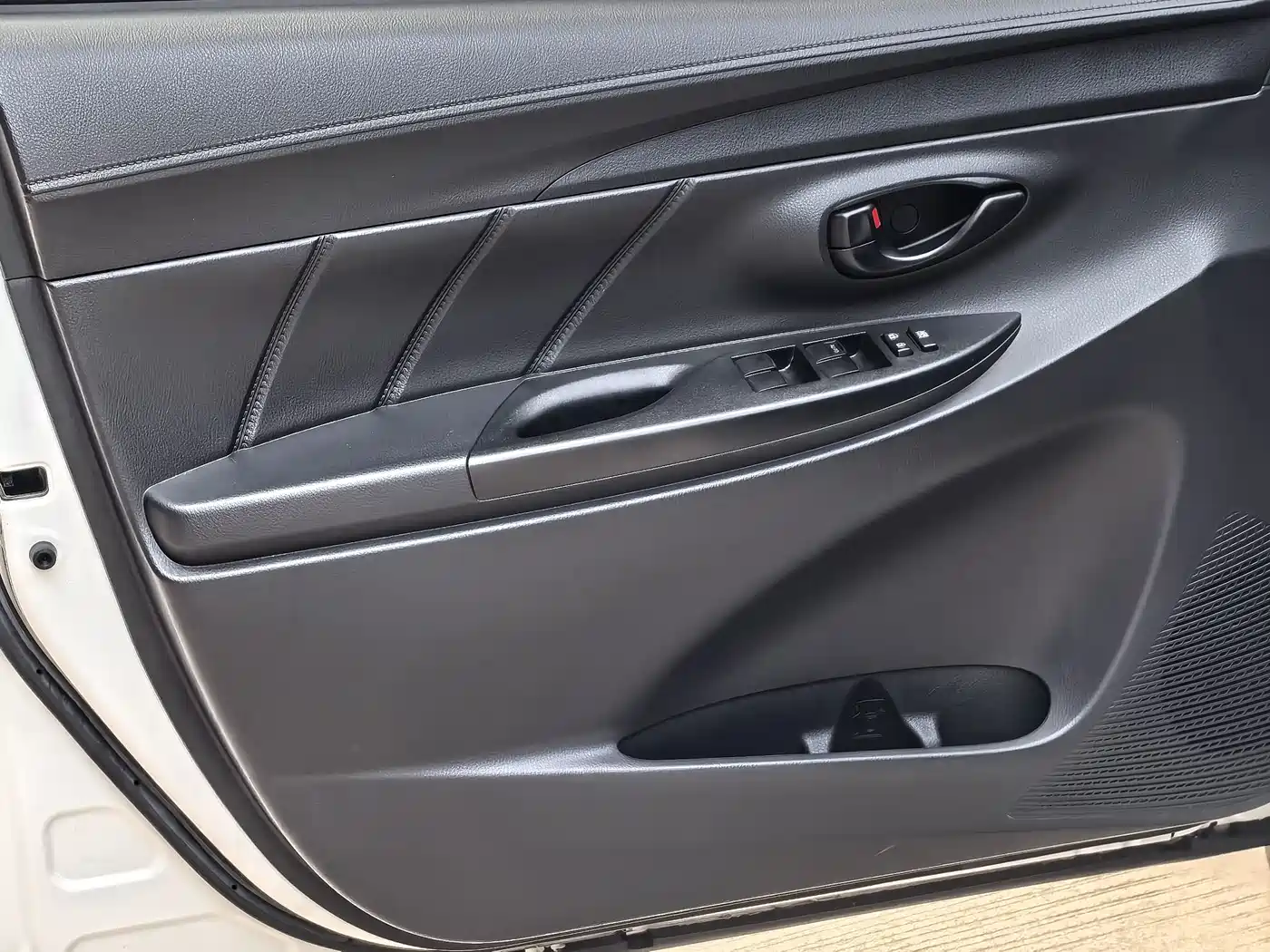 Toyota YARiS L Zhi Xiang 2019 1.5E CVT Charming China VI фото 22
