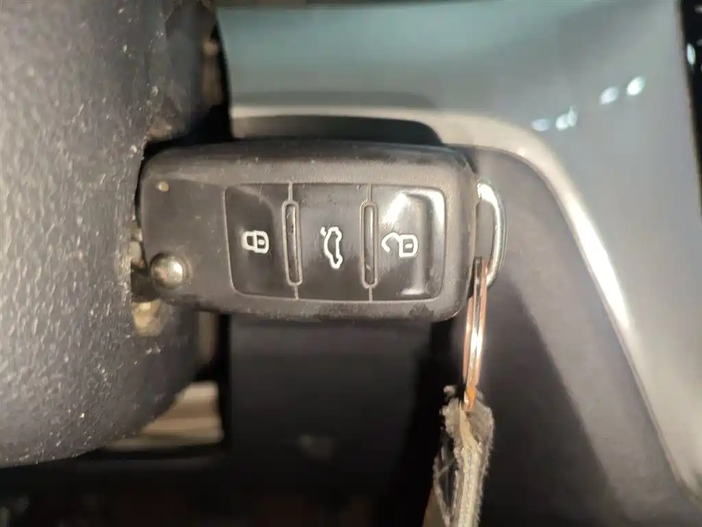 Volkswagen Lavida 2019 Lavida Start 1.5L Manual Trend (China VI) фото 17
