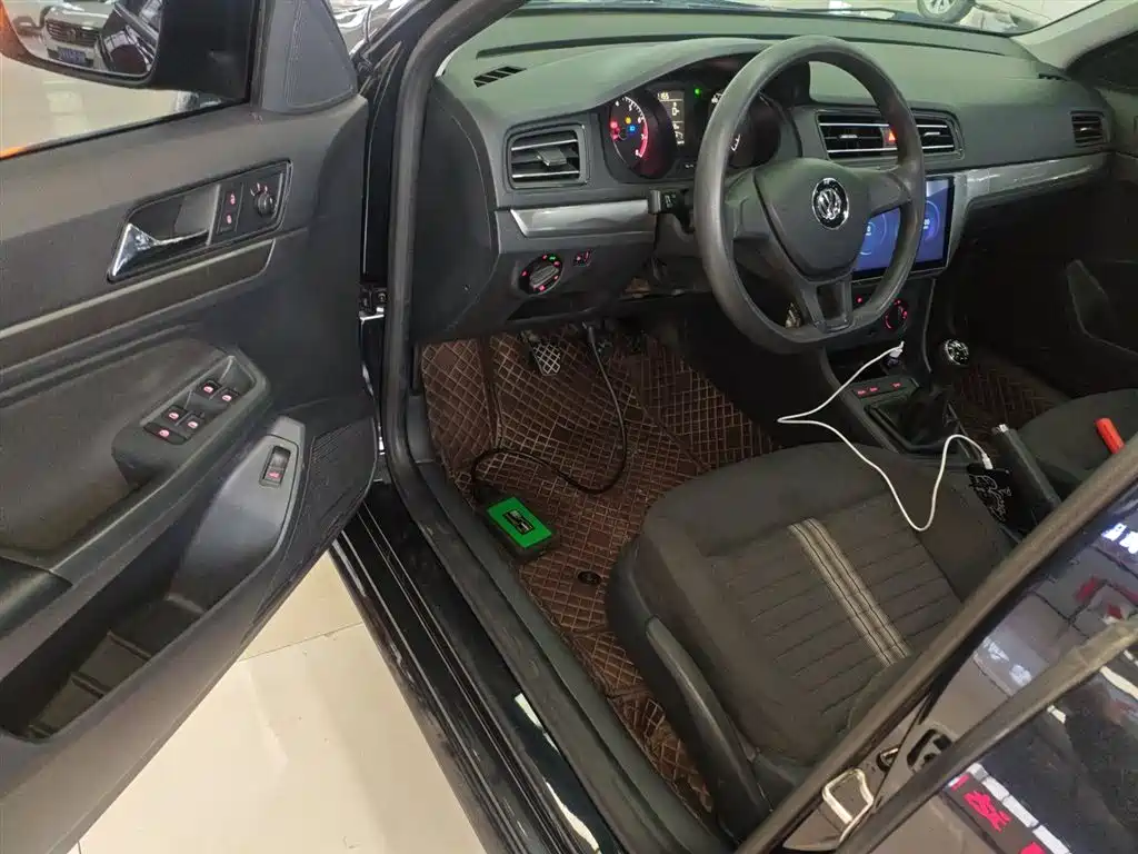Volkswagen Lavida 2019 Lavida Start 1.5L Manual Trend (China VI) фото 12