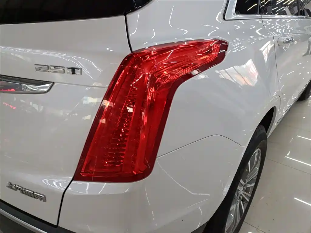Cadillac XT5 2018 25T Luxury фото 24