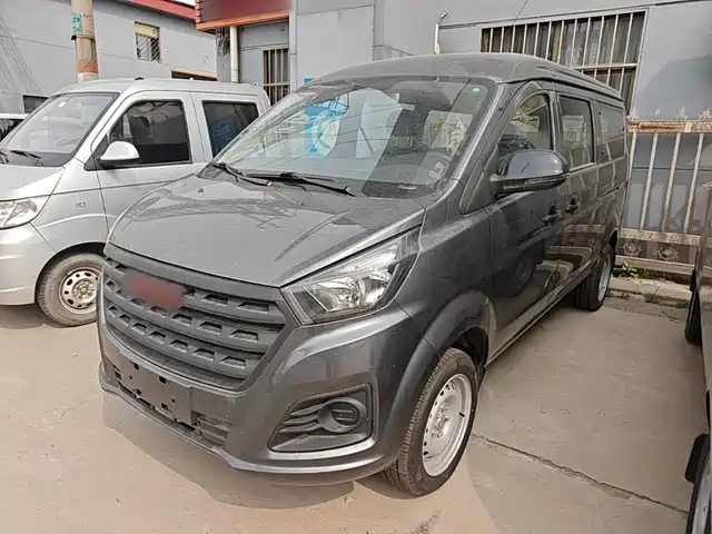  SRM Xinyuan Golden Sealion M 2025 Model 1.5L Engineering Lion Passenger Van 5/6/7 Seater