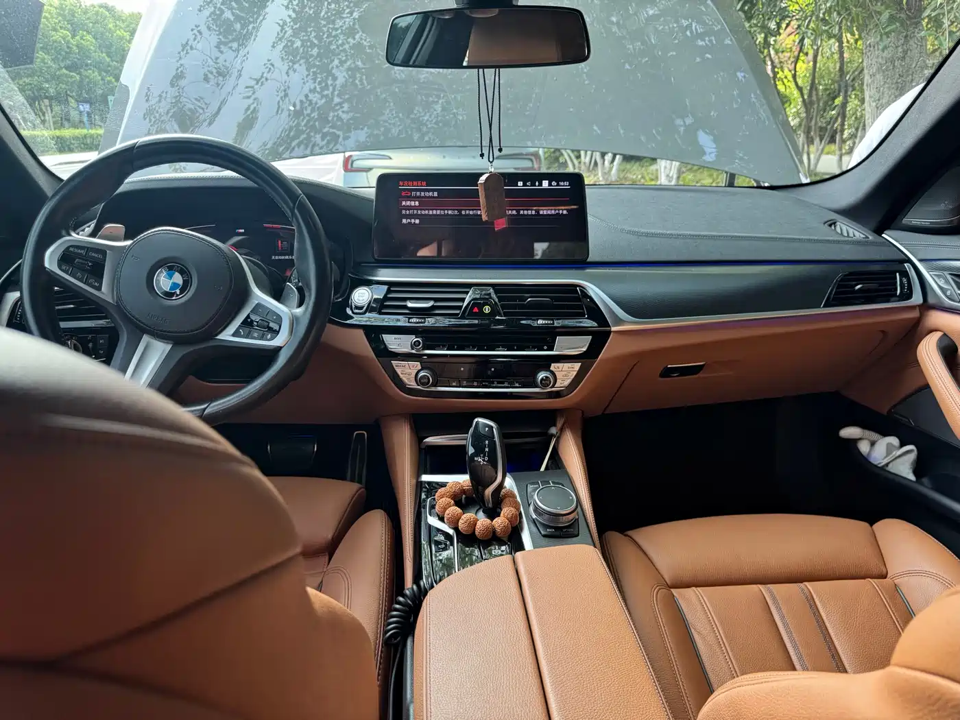 صورة 4 - BMW 5 Series (Import)