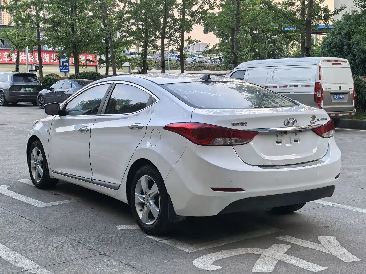 Hyundai Langdong 2013 1.6L Automatic Leading фото 6